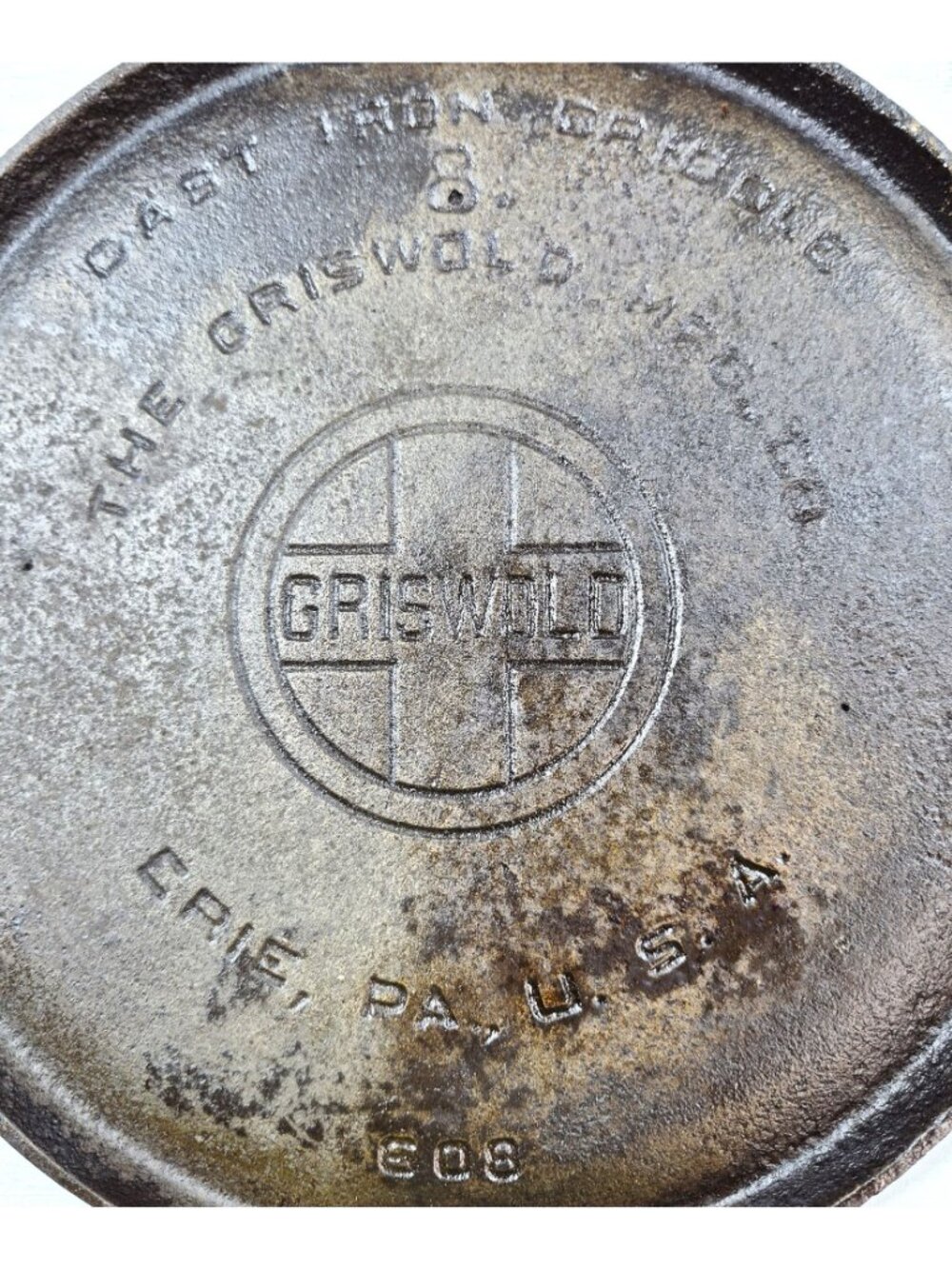 Griswold No. 8 Large Block Logo Cast Iron Griddle 704H Sits Flat No Wobble